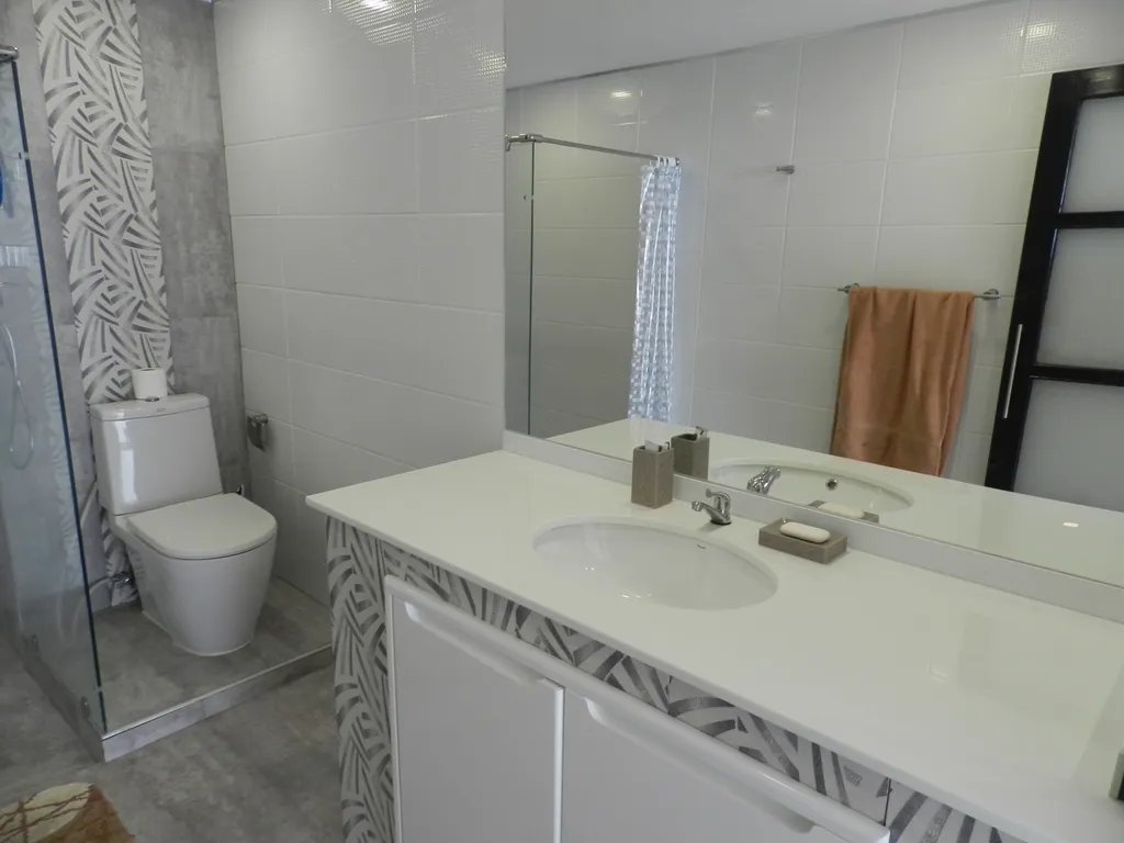 Апартаменты с 1 спальней и гостиной фронтальный вид на море