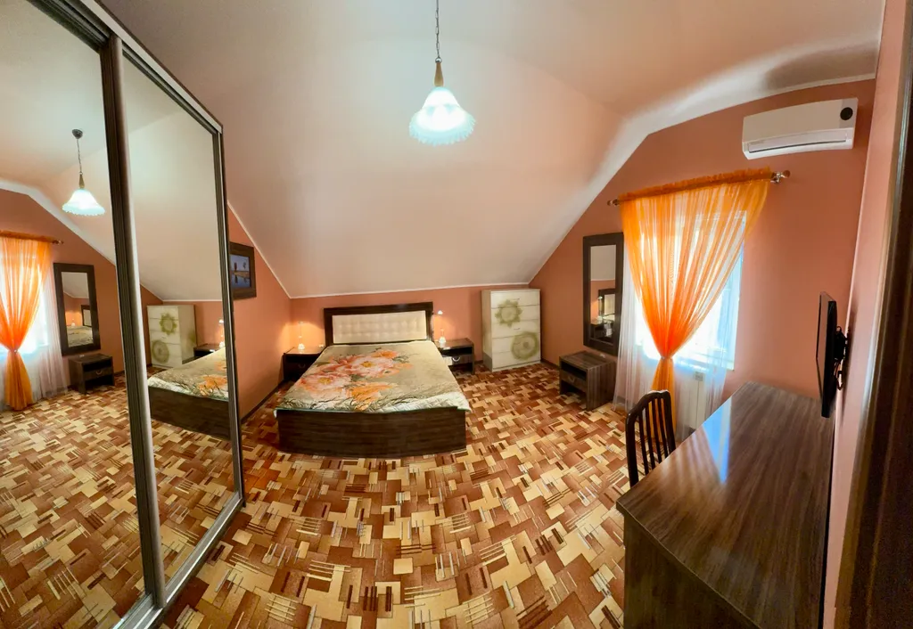 Дом на море с бассейном