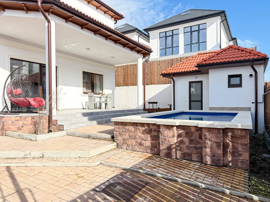 Новый дом с бассейном и хамамом