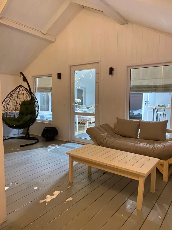 Уютный дом с видом на лес