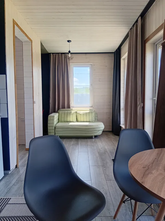 Уютный дом на берегу озера Камбулат