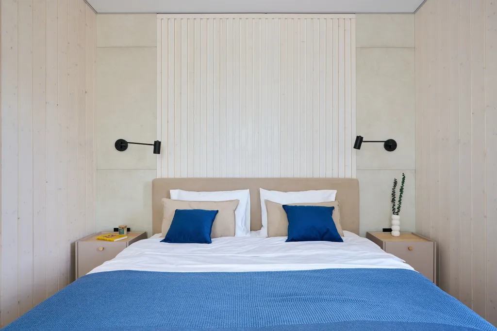 Коттедж Домик у реки в окружении сосен с камином, сауной и чаном — Семеновское