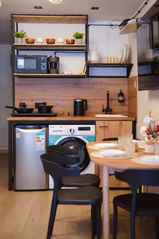 Двухэтажный дом с кухней 1