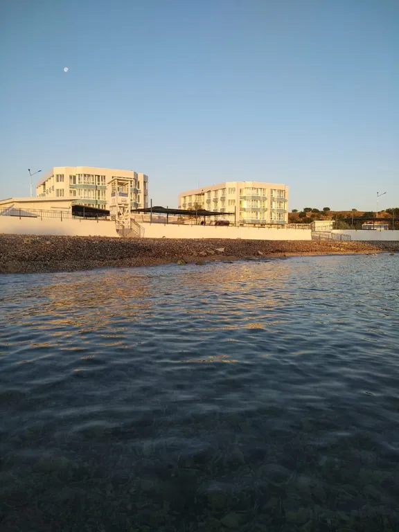 Квартира Апартаменты возле моря с бассейном в Адмиральской Лагуне — Севастополь