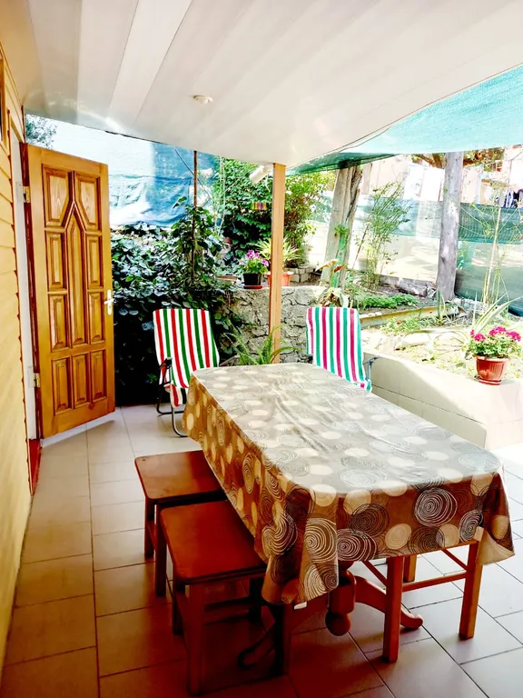 Коттедж Коттедж Уютная дача с зеленым двором и в 5 минутах ходьбы к морю — Кацивели