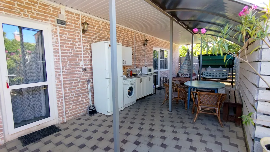 Дом с отдельным двором