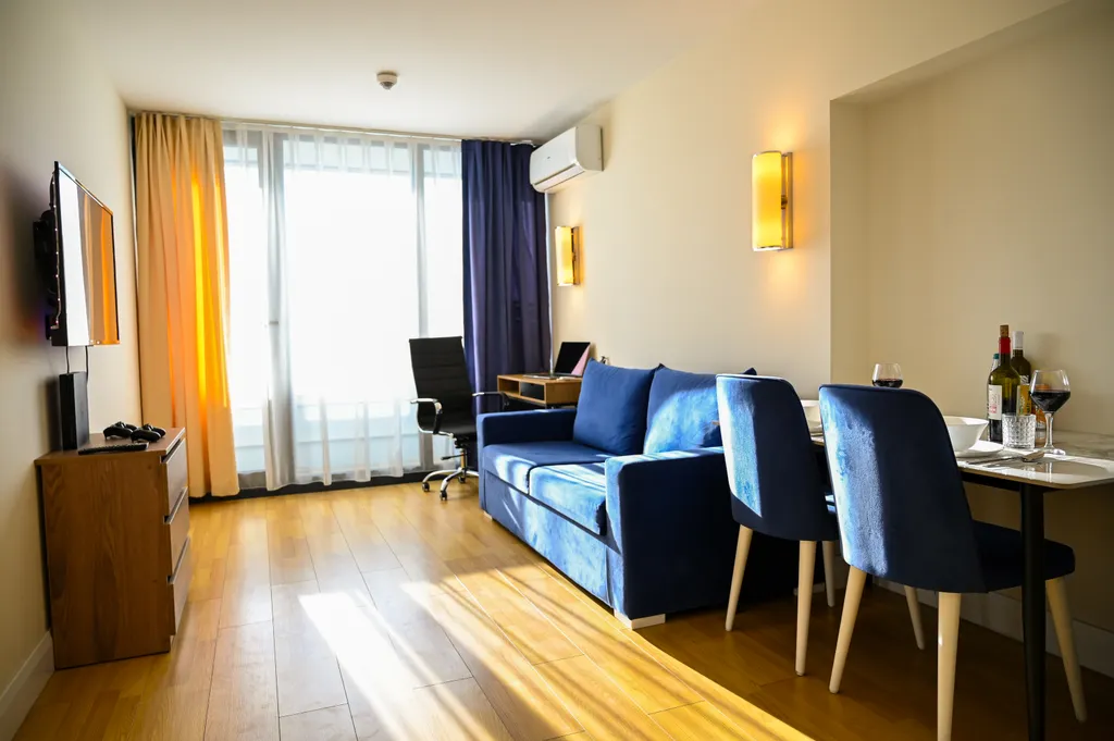 Уровня lux с видом на море с ps4 и кофеваркой