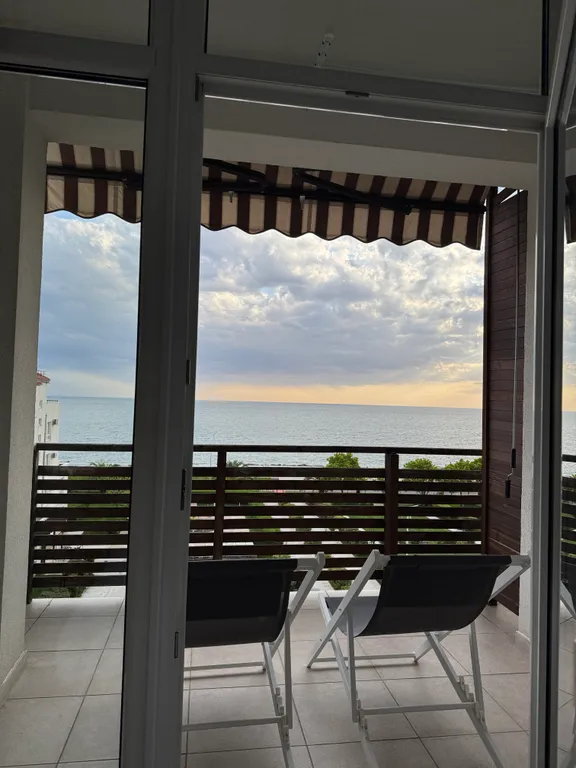 Апартамент с видом на море Морской квартал на первой береговой линии