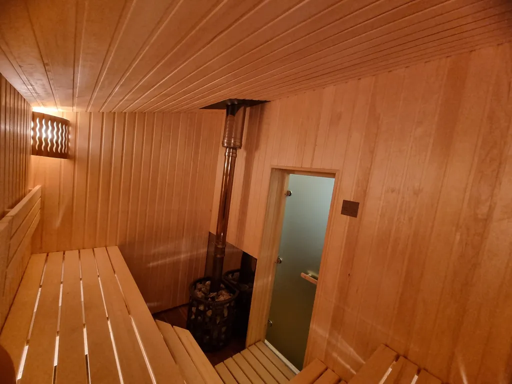 Дом с джакузи под открытым небом