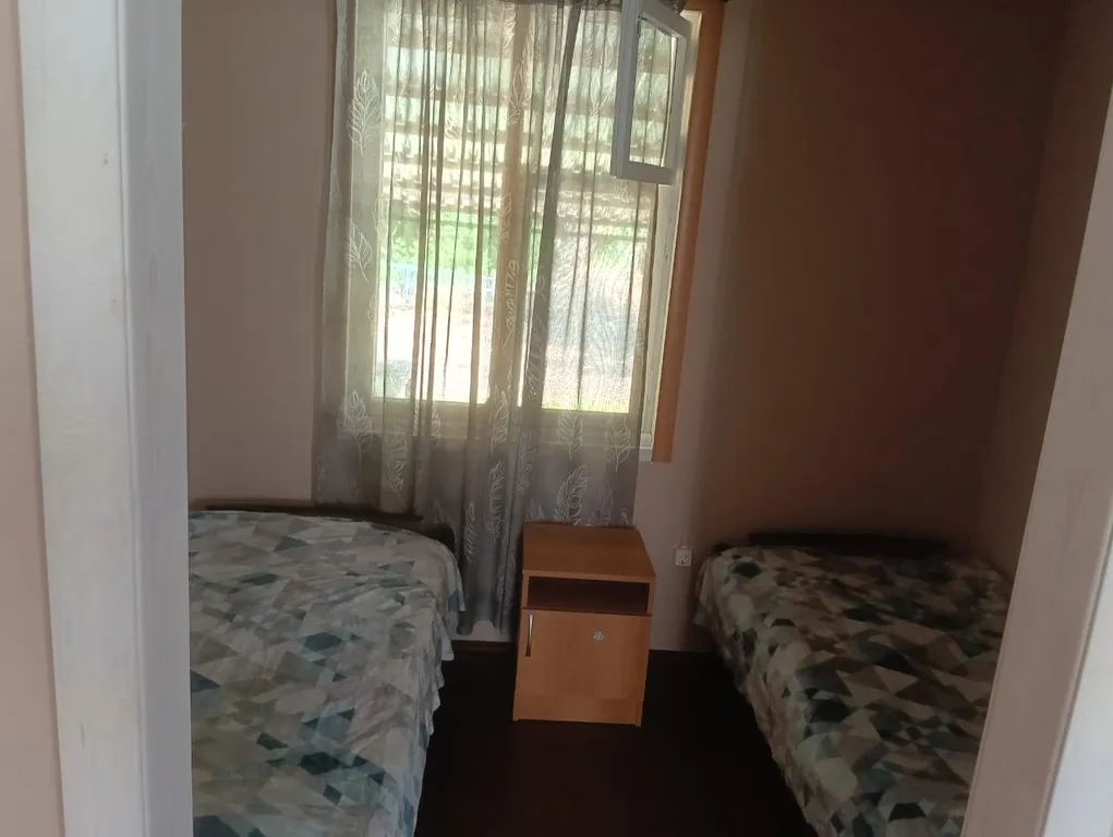 Уютный домик на реке