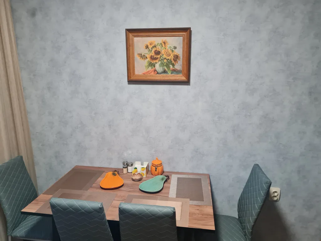 Уютная 2-комнатная квартира с видом на горы и город