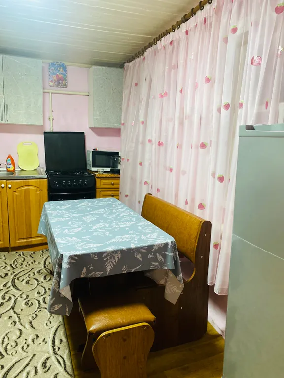 Дом рядом с парком Лога