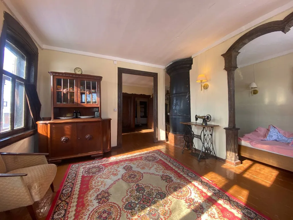 Восстановленная уютная русская изба со всеми удобствами