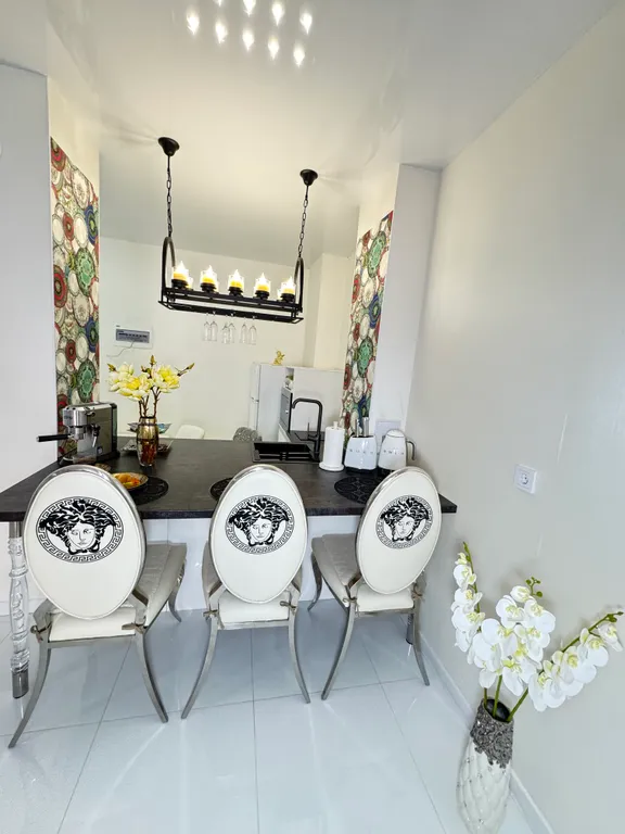 Grand Luxe возле моря