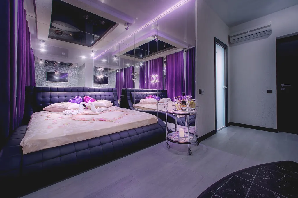 Алекс на Мужества