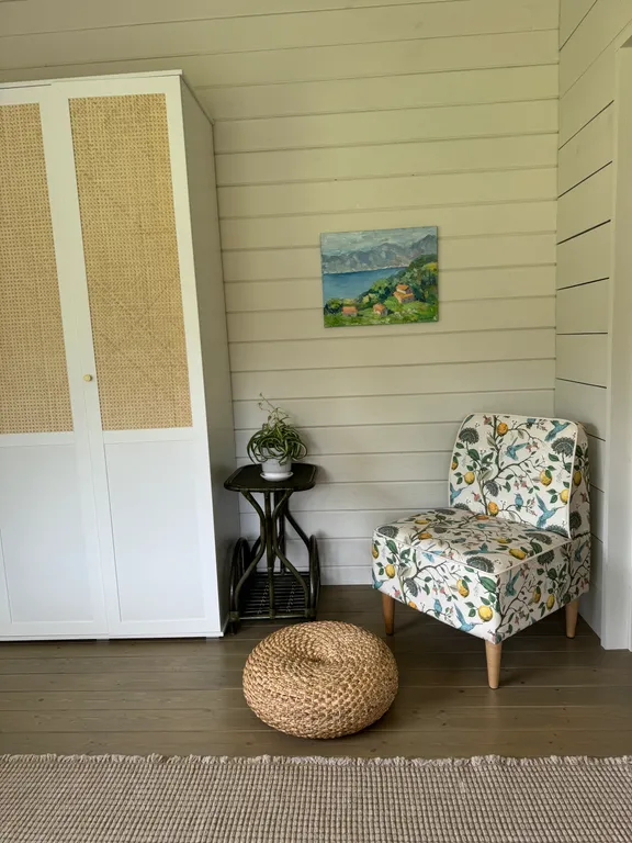 Уютный загородный дом в тишине