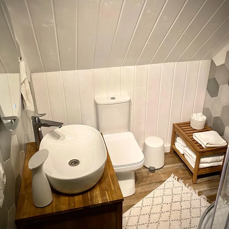 Коттедж Уютный дом Дача лесная с террасой и грилем возле леса с водохранилищем — Логиново