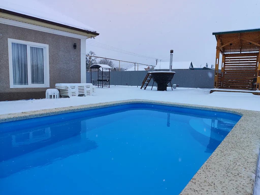 Коттедж Загородный дом с бассейном Family home — Лабинск