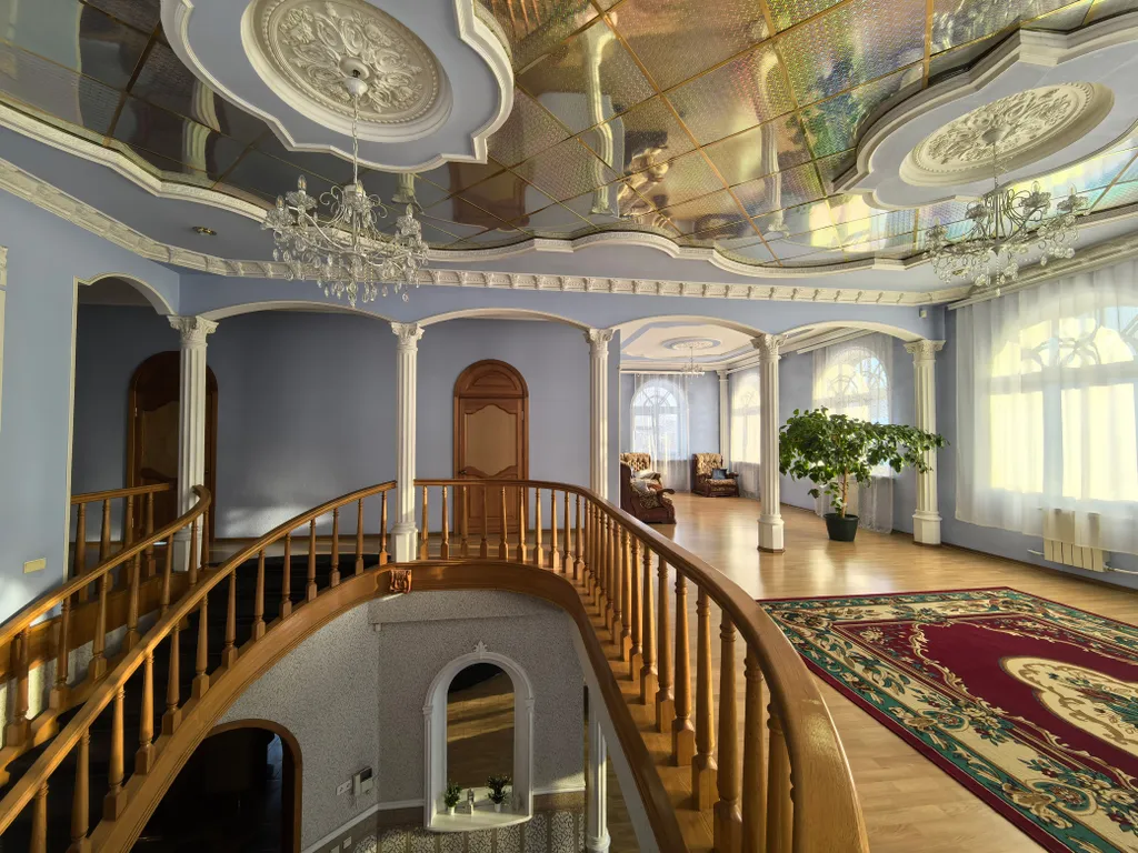 Коттедж в центре города с бассейном