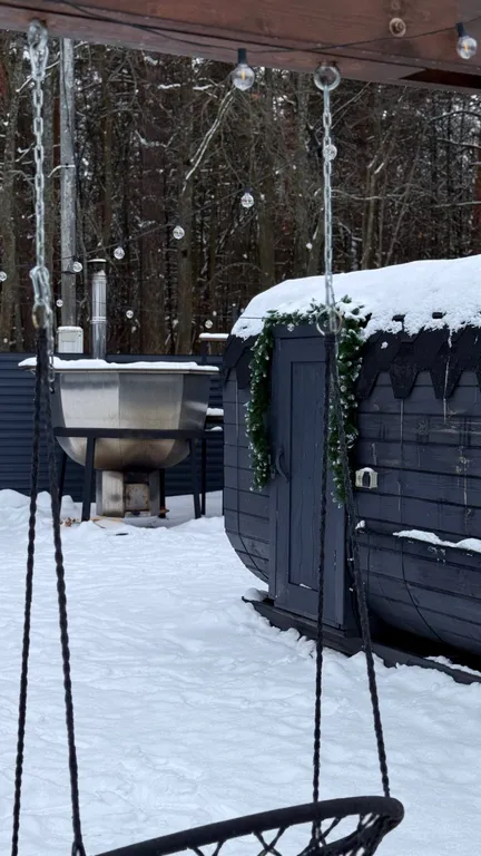 Уютный дом с видом на сосновый лес