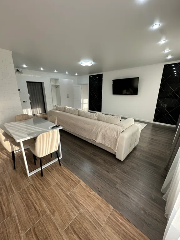 Апартаменты на Академической №78