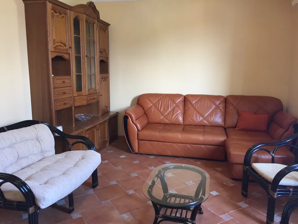 Благоустроенный уютный дом на берегу моря