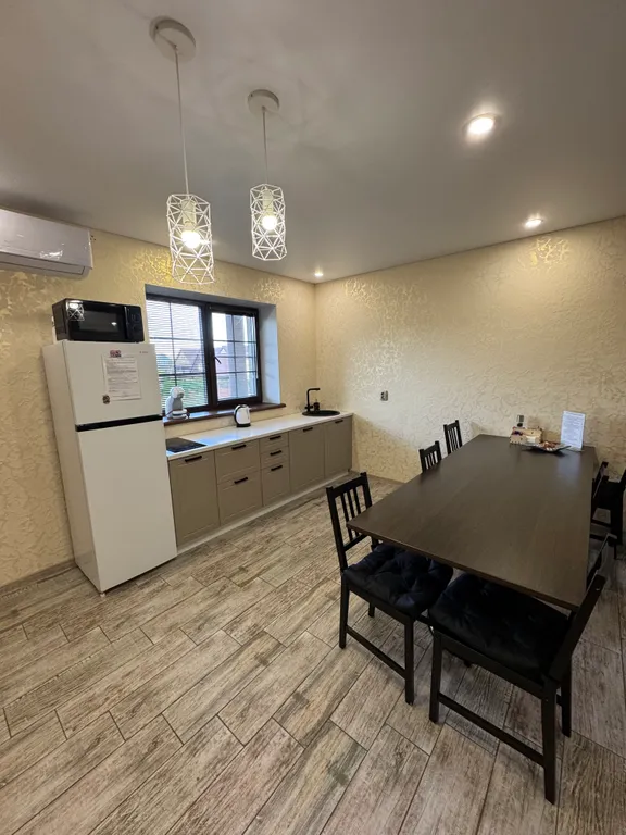 Просторный четырехкомнатный таунхаус на Банном