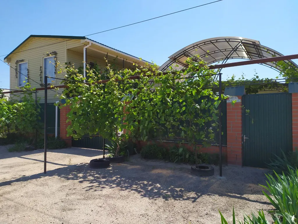 Квартира Уютный двух комнатный номер для четырёх гостей — аренда посуточно в Должанская