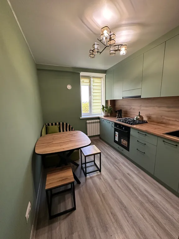 Уютная квартира в спальном районе — аренда посуточно в Евпатория