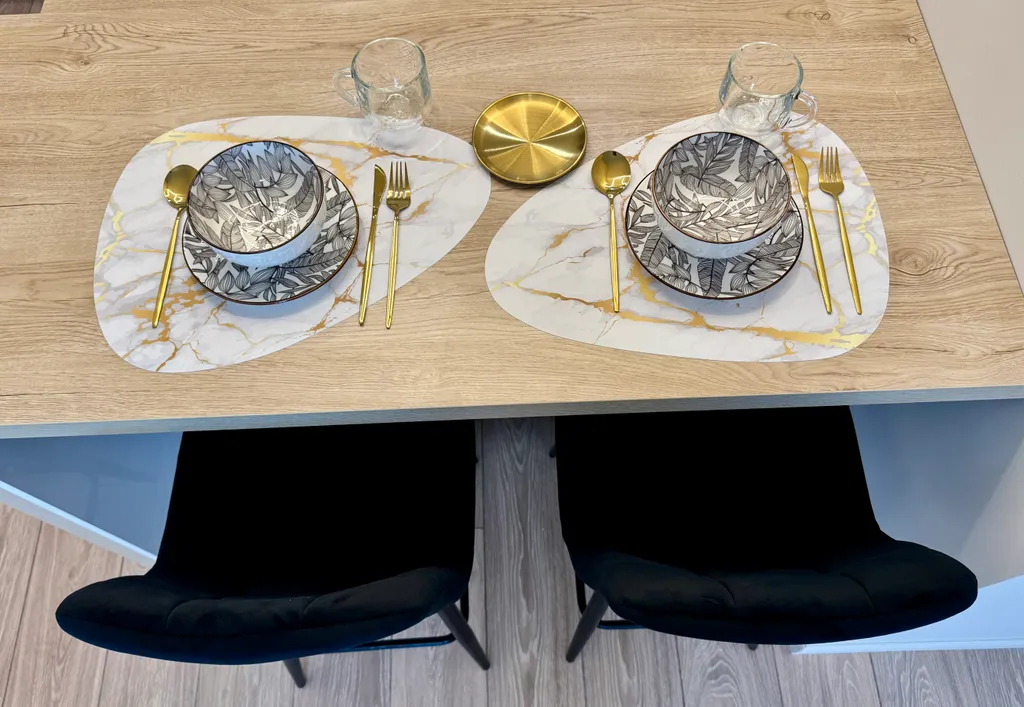 Новые апартаменты в центре с видом на море и город