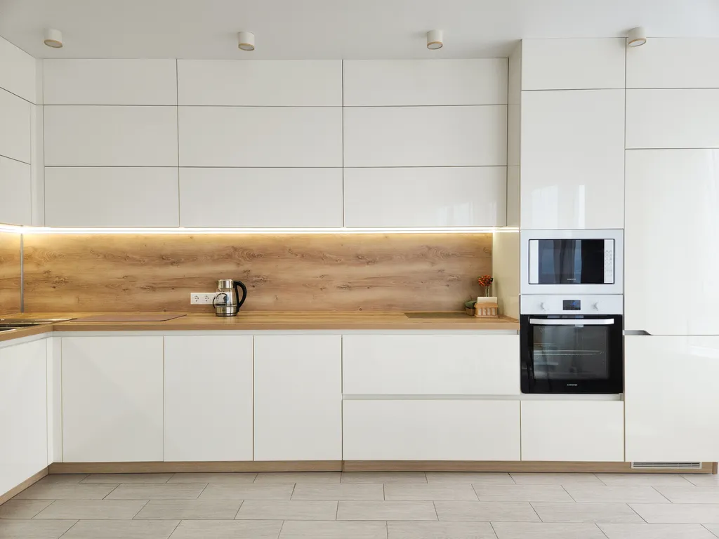 3х.ком.кв. 105 м.кв в ЦЕНТРЕ с видом на море и город, р-он ФУНИКУЛЁРА