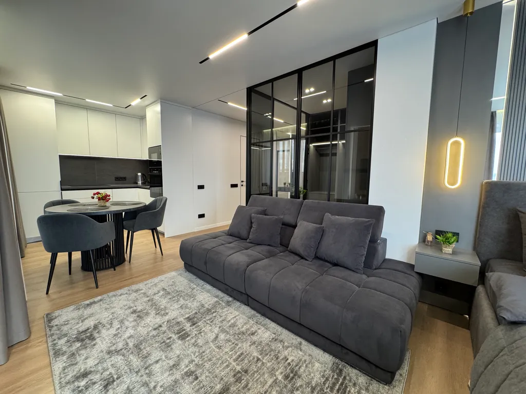 Современная квартира-студия рядом с центром