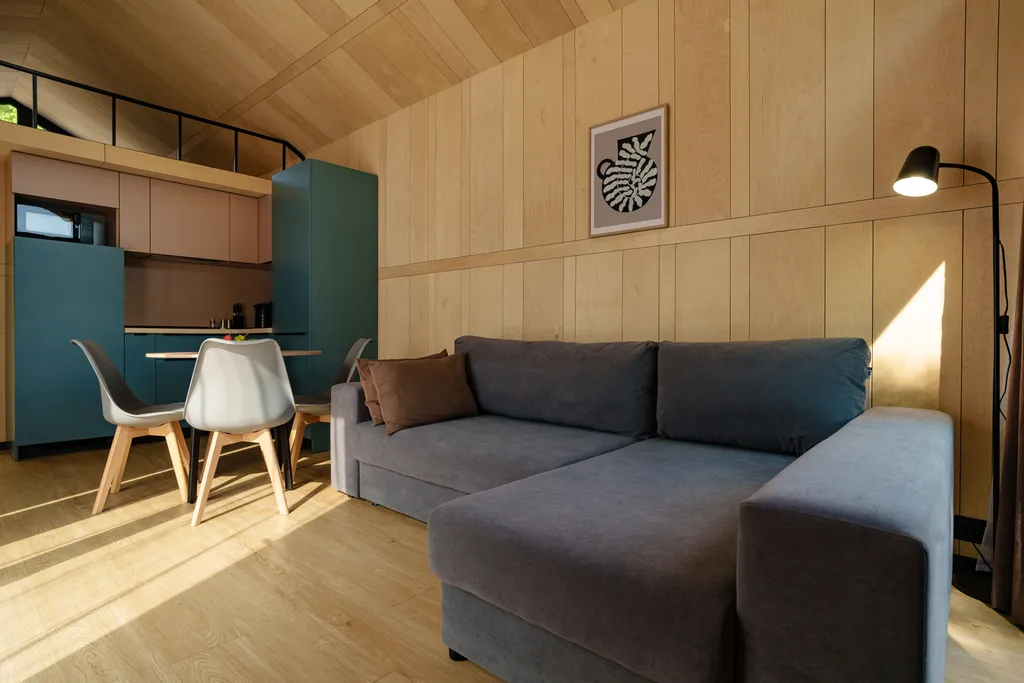 Коттедж Четырёхместный барнхаус с видом на озеро — Плодовое