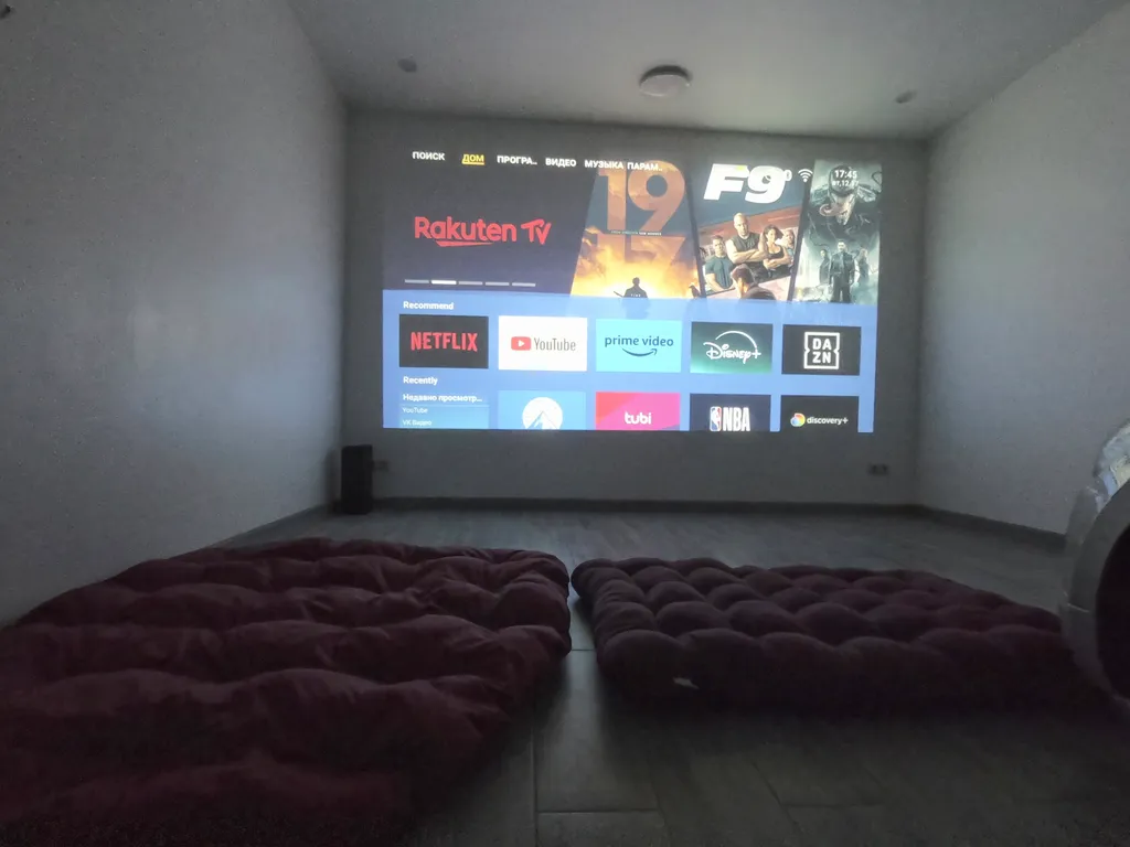 Коттедж Дизайнерский дом с кинотеатром — Птицефабрики