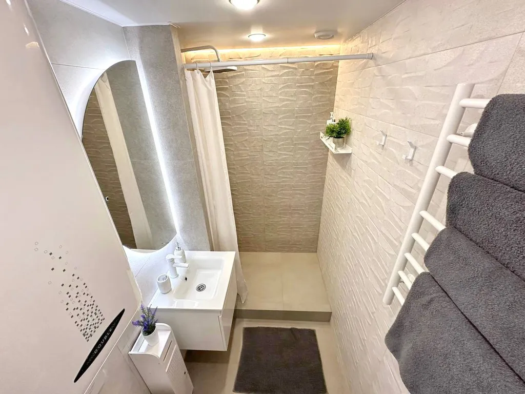 Современная квартира-студия в центре города