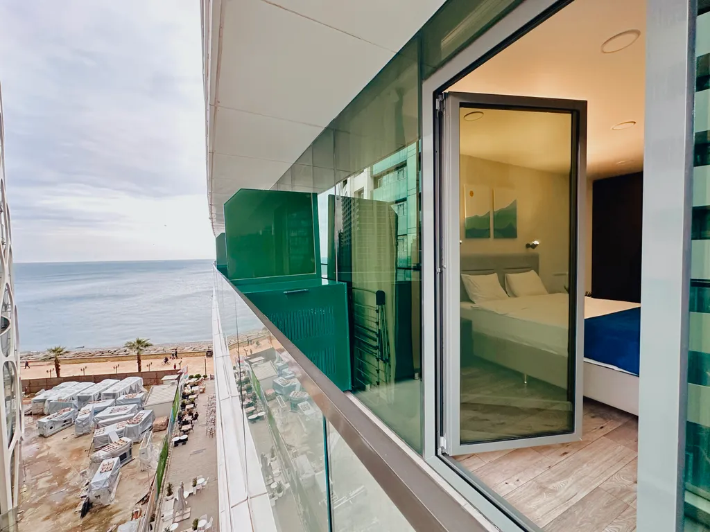 Апартаменты на берегу моря с отдельной спальней