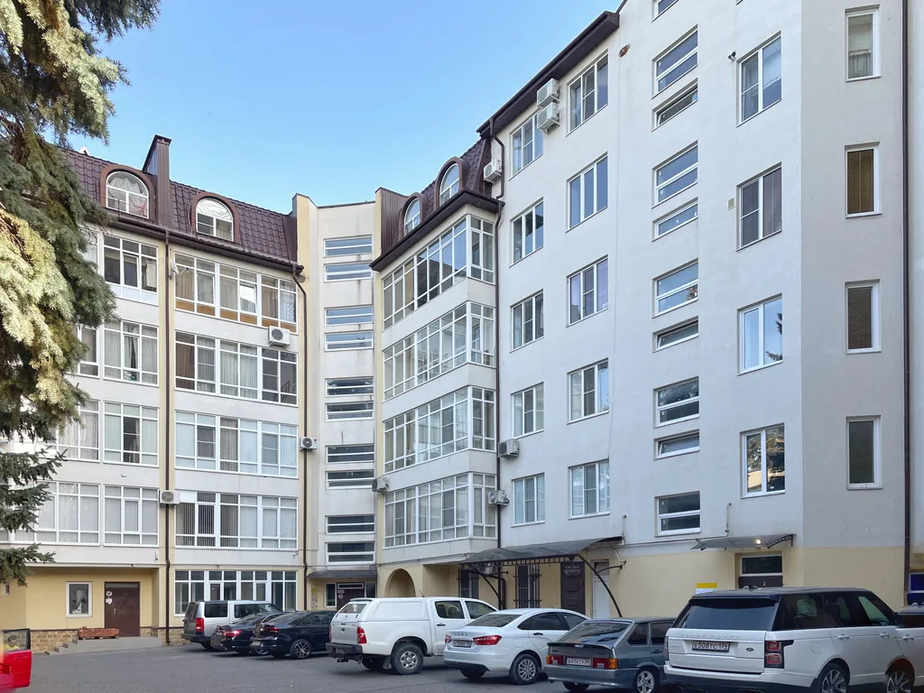 Трекомнатная квартира на Баталинской