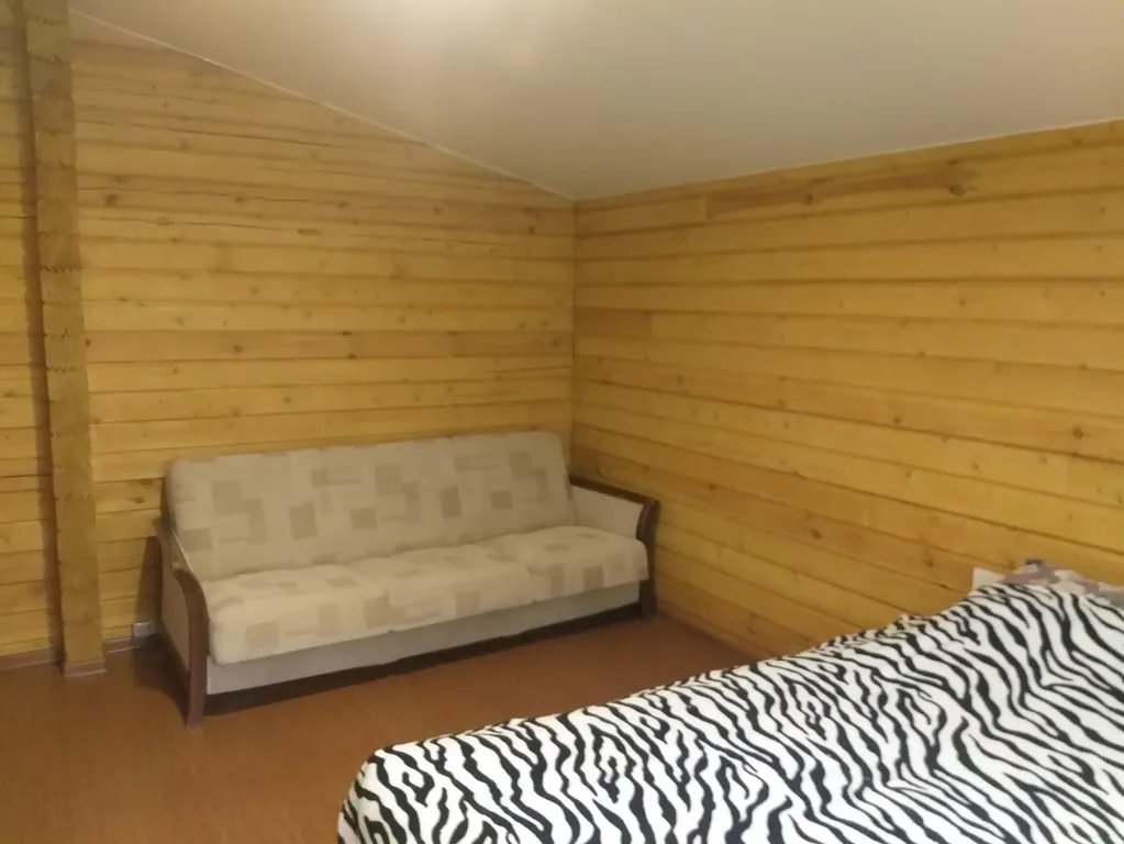 Дом в лесу, со всеми удобствами