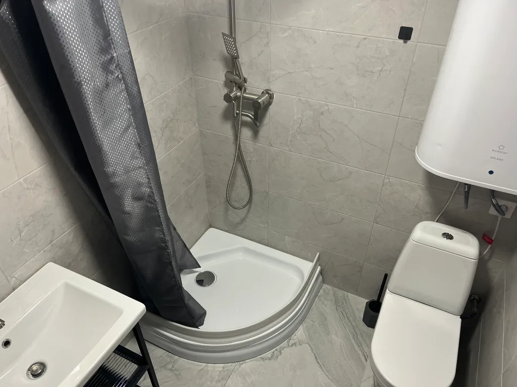 Уютный домик с бассейном для летнего отдыха