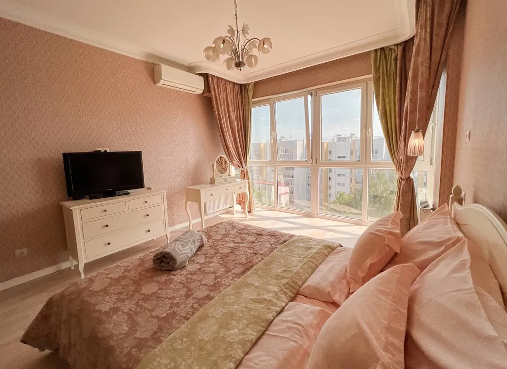 Уютная квартира в центре города в ЖК Римский Дом