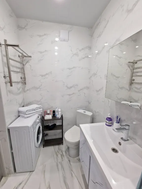 Кваритира на Весенней с очками виртуальной реальности