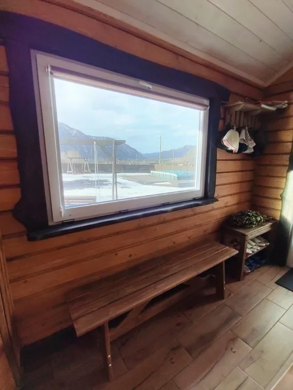 Уютный домик с видом на горы