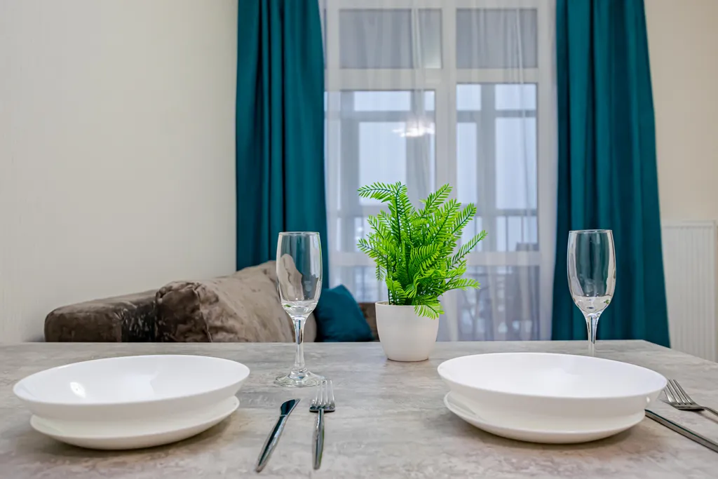 Уютная двухкомнатная квартира евро формата у Планеты