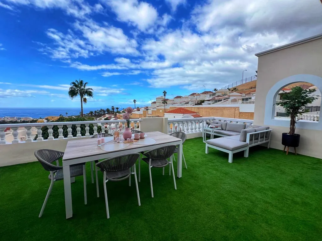 PaulMarie Apartment Lounge Cristina