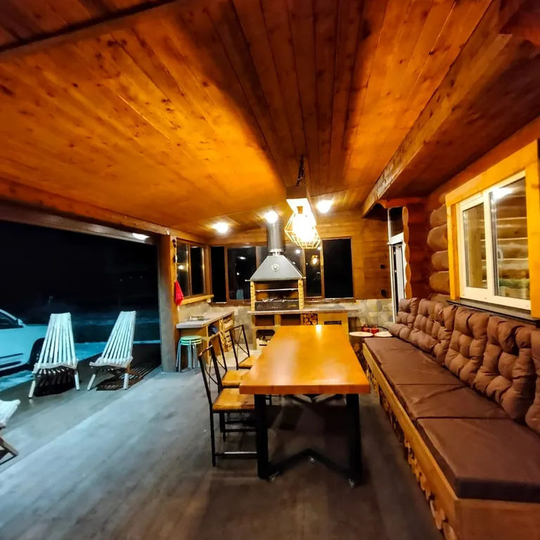 Дом в Карелии на берегу Онежского озера