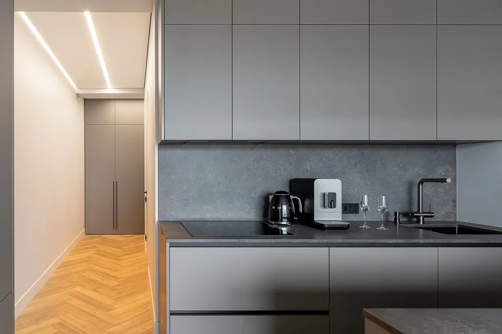 Панорамный апартамент с шикарным видом на море и золотой мост