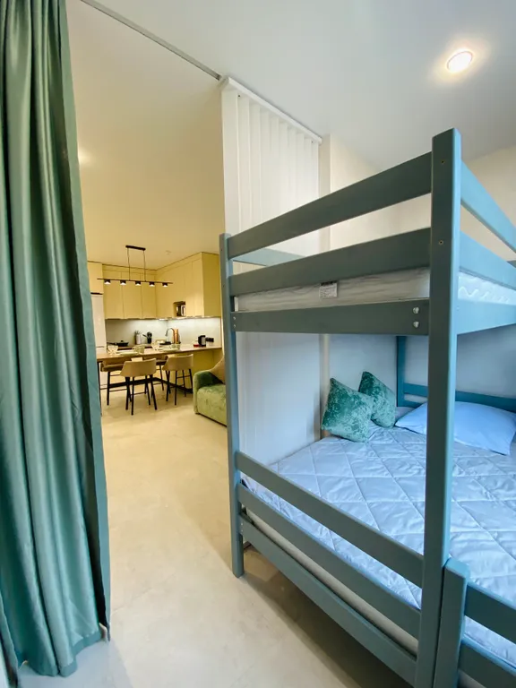 Студия с бассейном на семью с 2-3 детьми