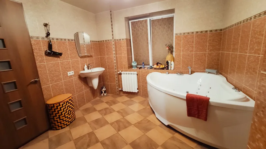 Квартира с джакузи и ИФК-сауной