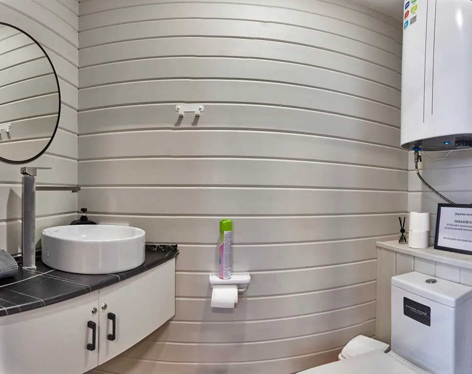 Дом Выпь нa pеке Cаpатoвка