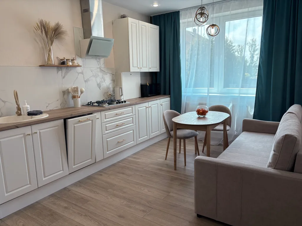 Уютная светлая квартира на берегу моря с новым ремонтом